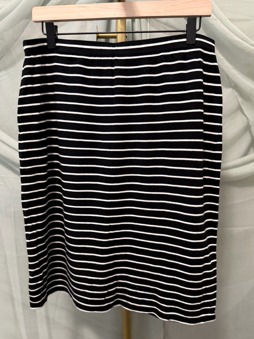 Women's Black & White Straight Skirt